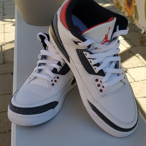 AIR JORDAN 3 RETRO SE - Picture 8 of 8
